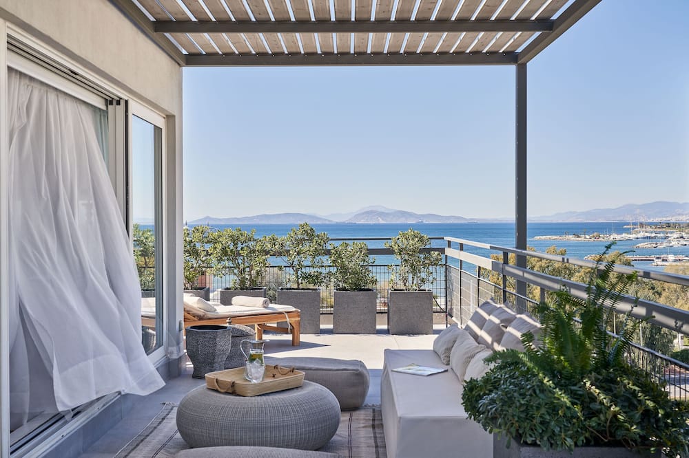 SEAVIEW Cityscape Hotel