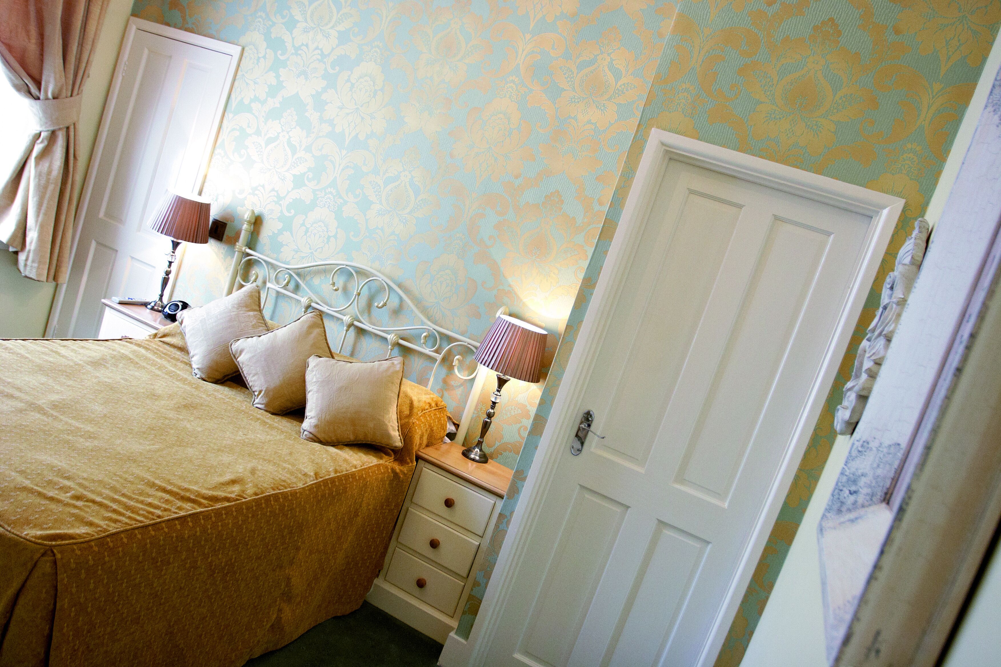 double room | 1 bedroom, desk, free wifi, alarm clocks