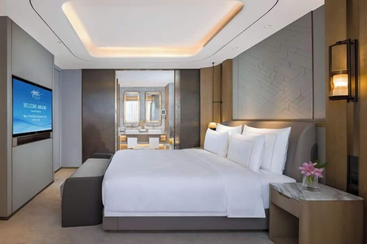 1 Schlafzimmer, hochwertige Bettwaren, Daunenbettdecken, Minibar