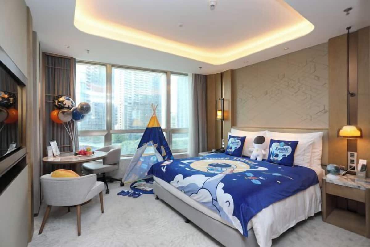 1 Schlafzimmer, hochwertige Bettwaren, Daunenbettdecken, Minibar
