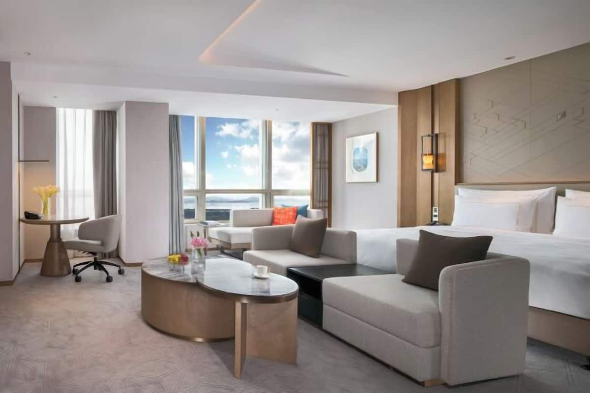 1 Schlafzimmer, hochwertige Bettwaren, Daunenbettdecken, Minibar
