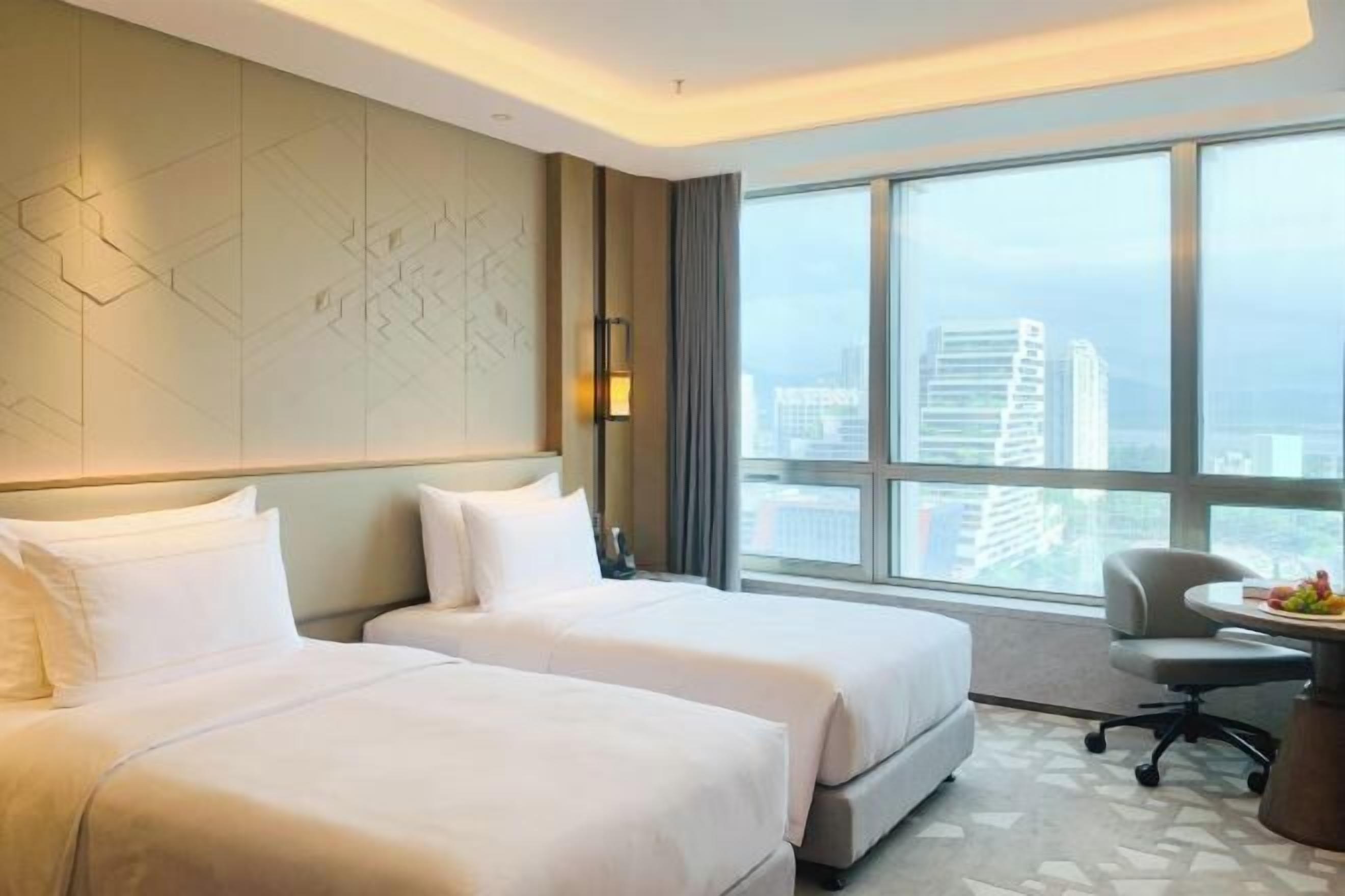 Premium bedding, down duvets, minibar, in-room safe
