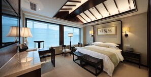 Premier Feature Room  | Premium bedding, down comforters, pillowtop beds, minibar - Kingdom Hotel Yiwu (Jinhua)