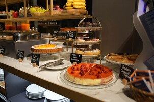Frukostbuffé varje dag mot avgift