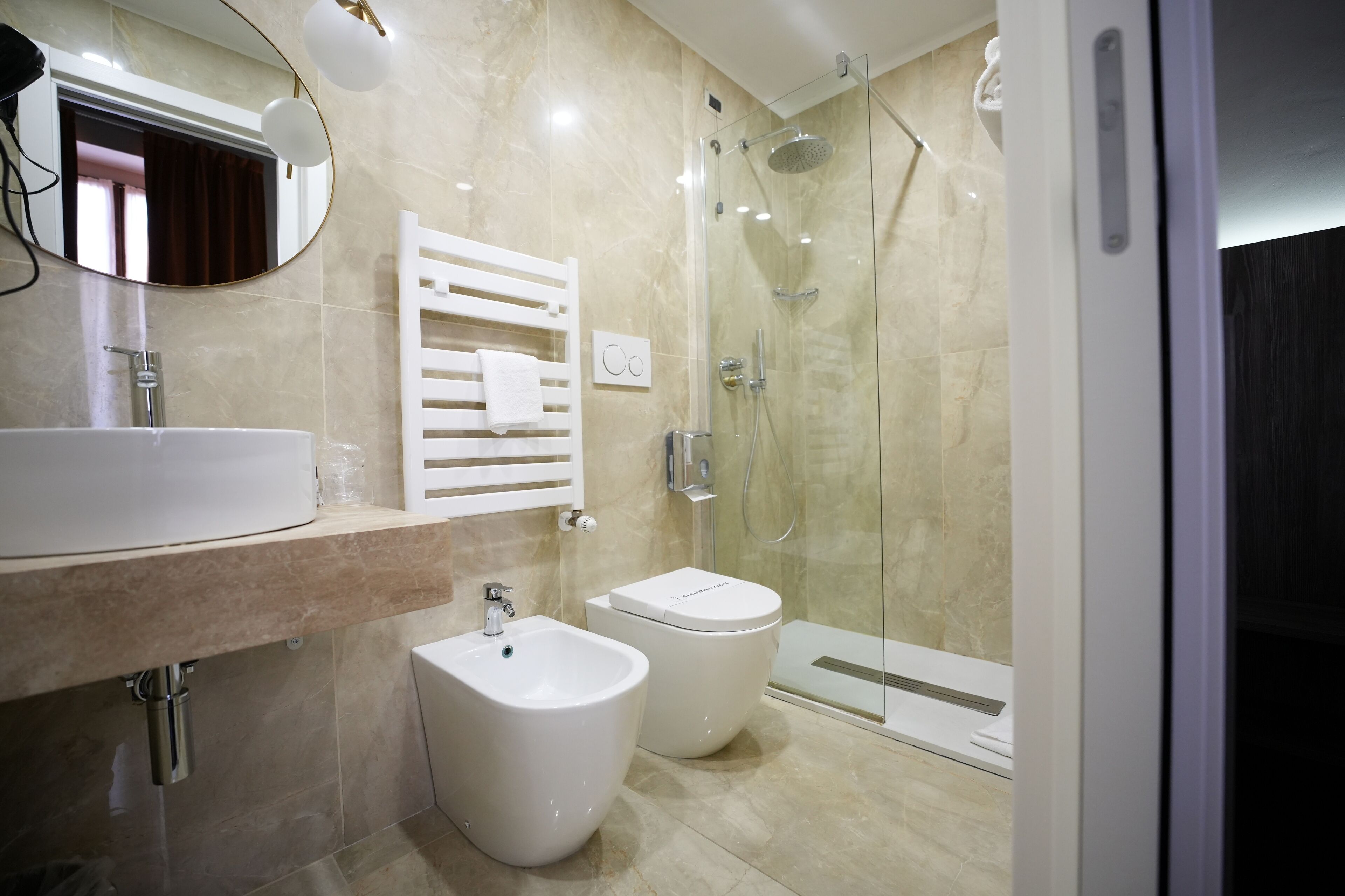 standard single room, 1 single bed | bathroom | shower, free toiletries, hair dryer, bidet