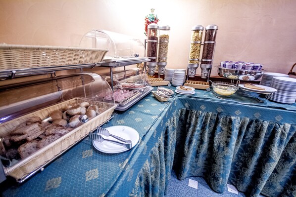 Daily buffet breakfast (EUR 10 per person)