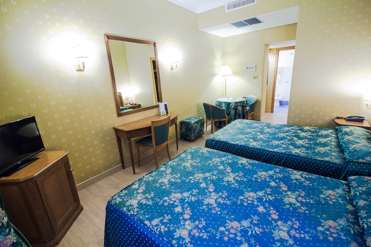 In-room safe, individually decorated, individually furnished, desk