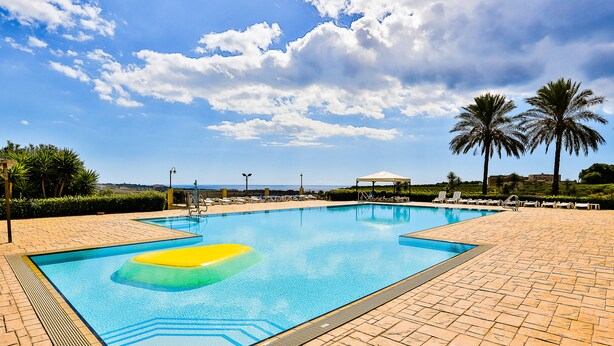 Outdoor pool - Grand Hotel Selinunte (Castelvetrano)