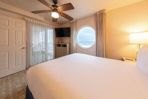 Condo, 1 Bedroom, Non Smoking, Kitchenette | Premium bedding, pillowtop beds, desk, iron/ironing board