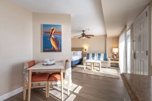 Studio, Nichtraucher, Kochnische | Essbereich im Zimmer