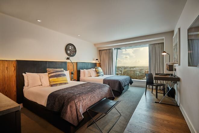 Hypo-allergenic bedding, minibar, in-room safe, blackout curtains