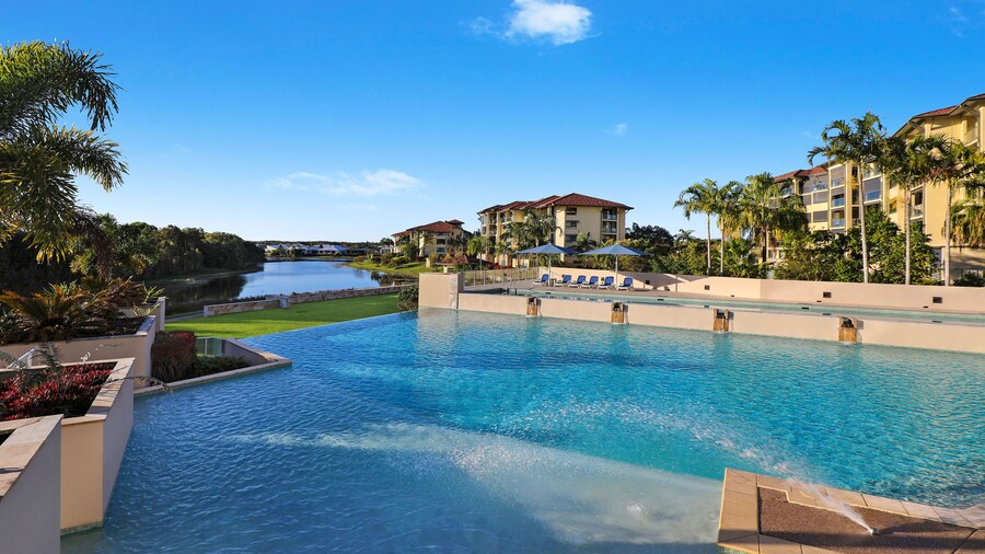 Pelican Waters Resort