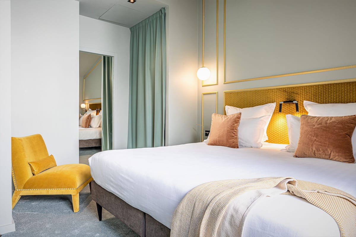 Premium bedding, Select Comfort beds, in-room safe, desk