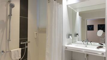 Chambre Simple, 1 lit double | Vue de la chambre