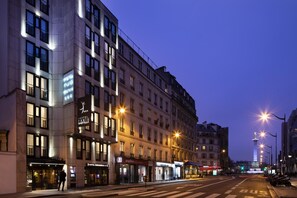 Exterior - Hotel Paris Bastille (Paris)