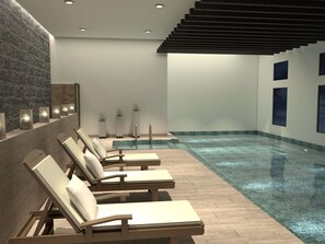 Indoor pool, open 8:00 AM to 10:00 PM, lifeguards on site - DoubleTree by Hilton Toluca (Toluca)