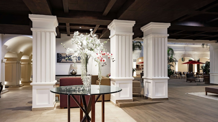 DoubleTree by Hilton Toluca