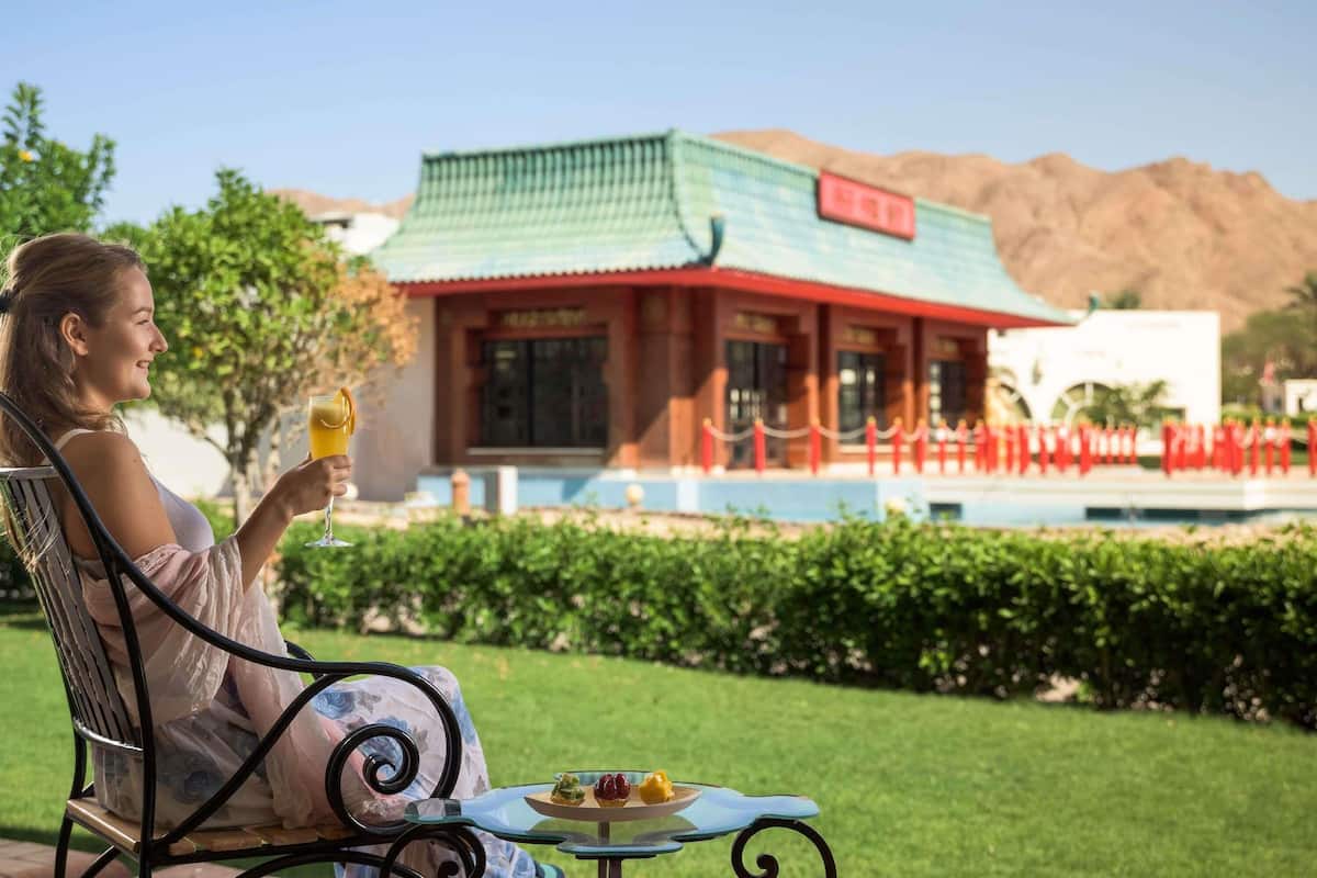 In-room safe, soundproofing, iron/ironing board, free WiFi