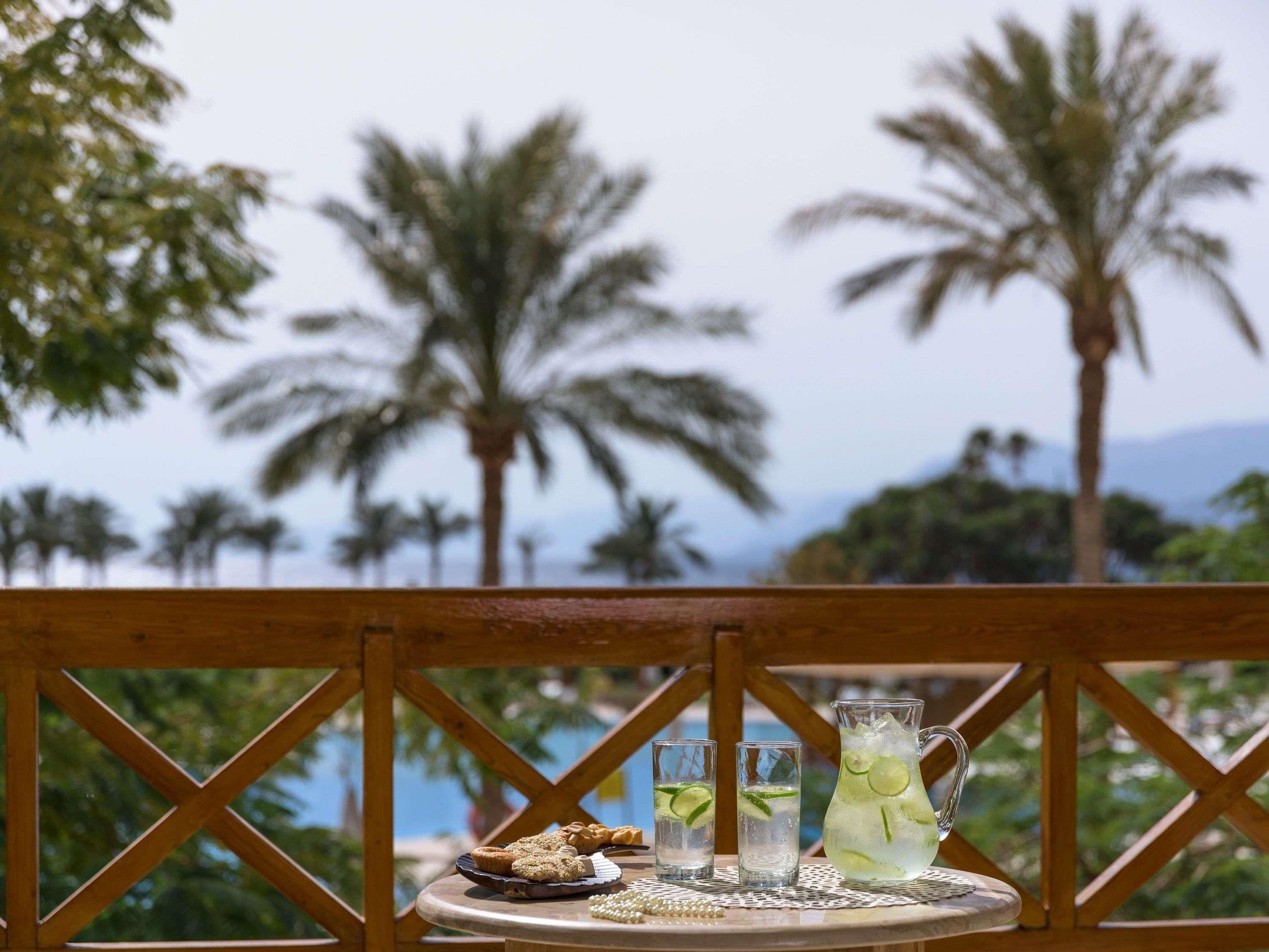 Két bảo mật tại phòng, phòng cách âm, bàn ủi/dụng cụ ủi quần áo 