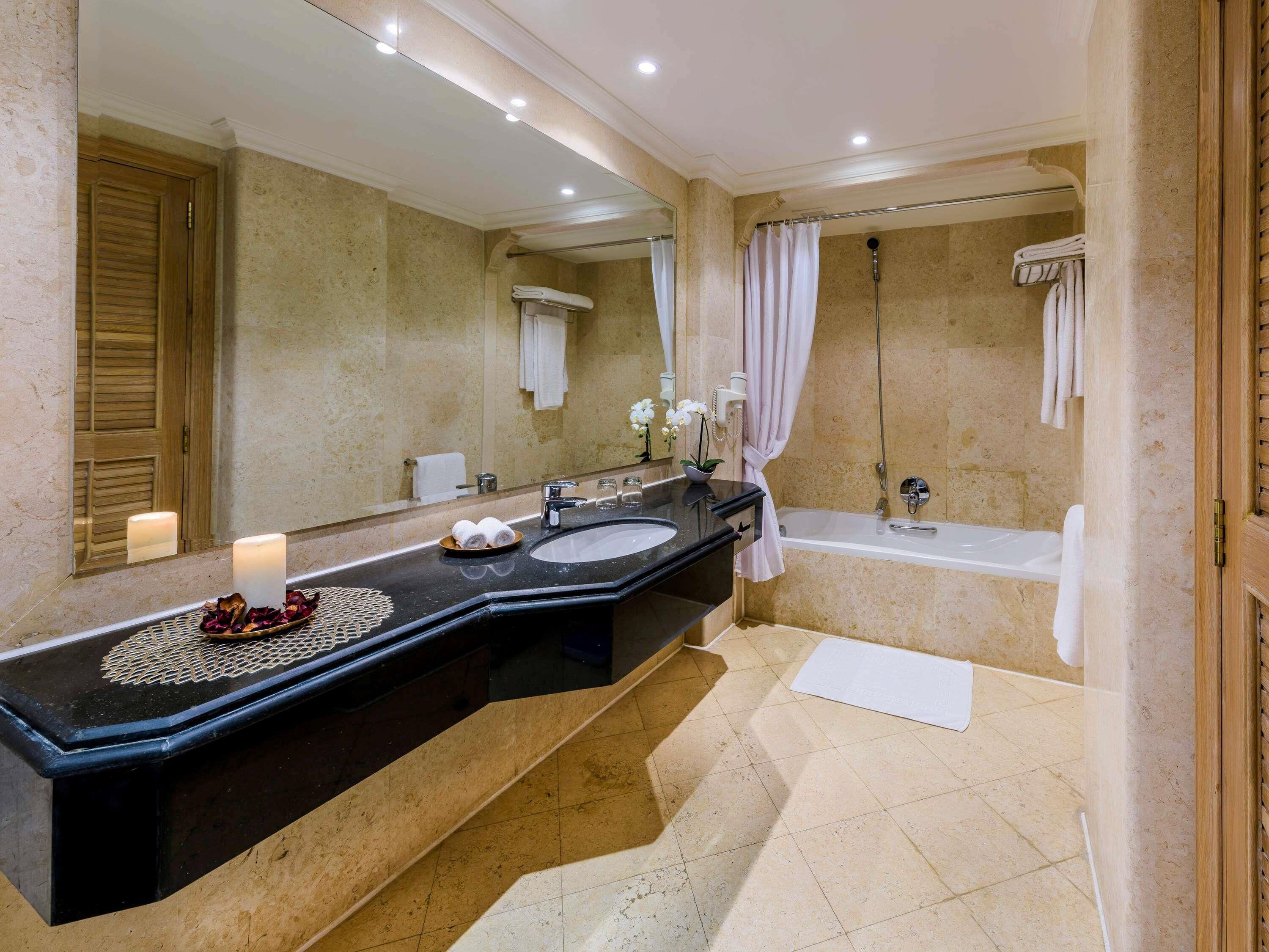 Caja de seguridad en la habitación y insonorización 