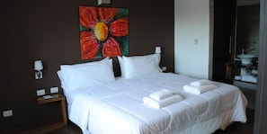 Premium bedding, minibar, in-room safe, individually decorated - Hotel Malargüe Inn & Suites - Spa Casino (Malargüe)