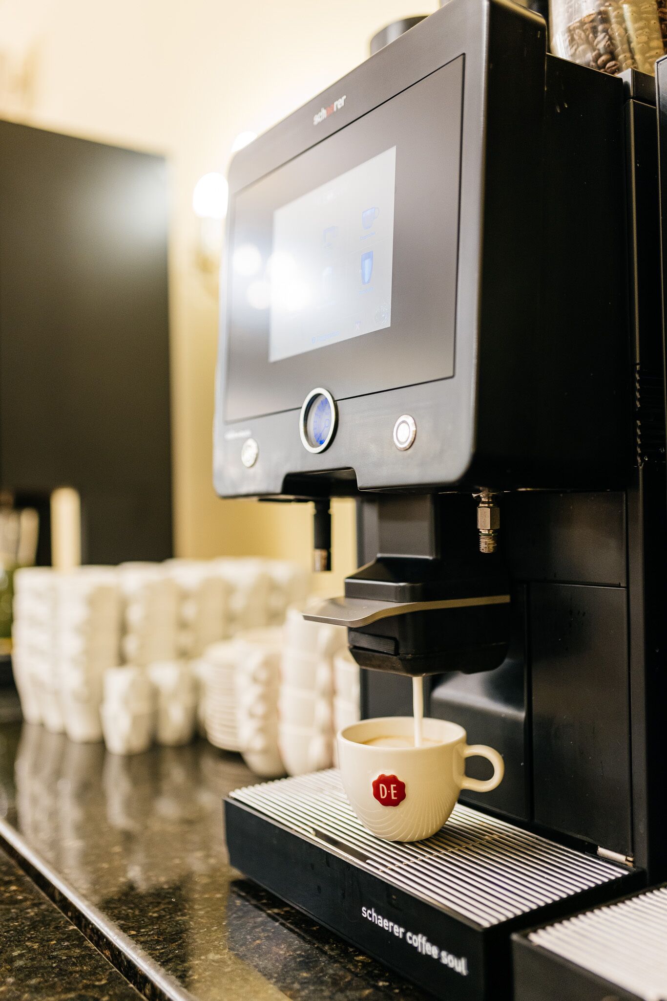 2 restaurants, lunch, dinner served; regional cuisine