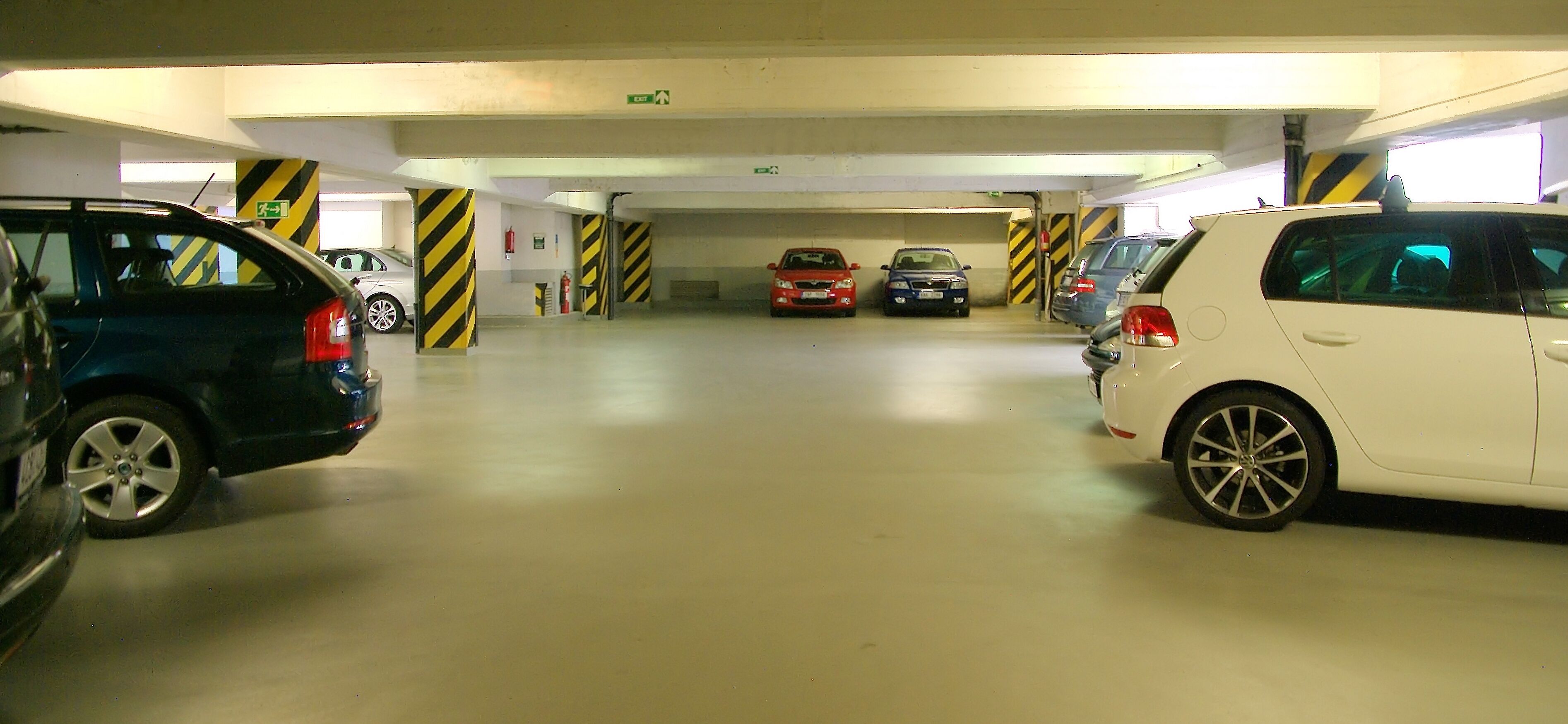 self-parking (surcharge) 630 per night