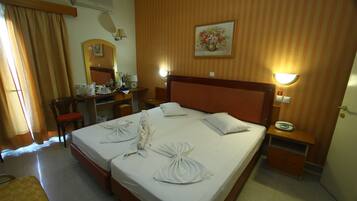 In-room safe, desk, soundproofing, free cribs/infant beds