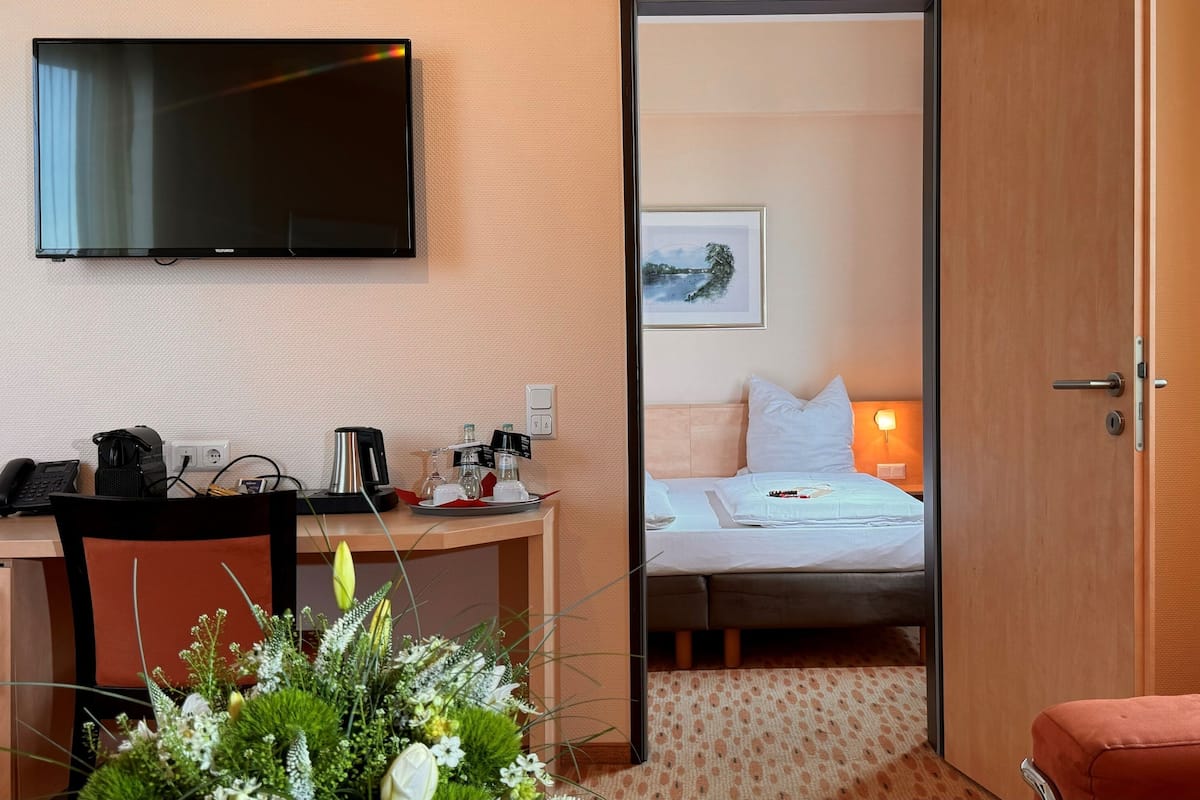 Business Double Room | 1 bilik tidur, meja, kalis bunyi, Wi-fi percuma