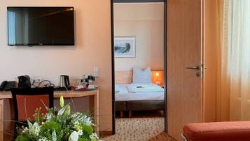 Chambre Double Affaires | Bureau, chambres insonorisées, Wi-Fi gratuit, draps fournis
