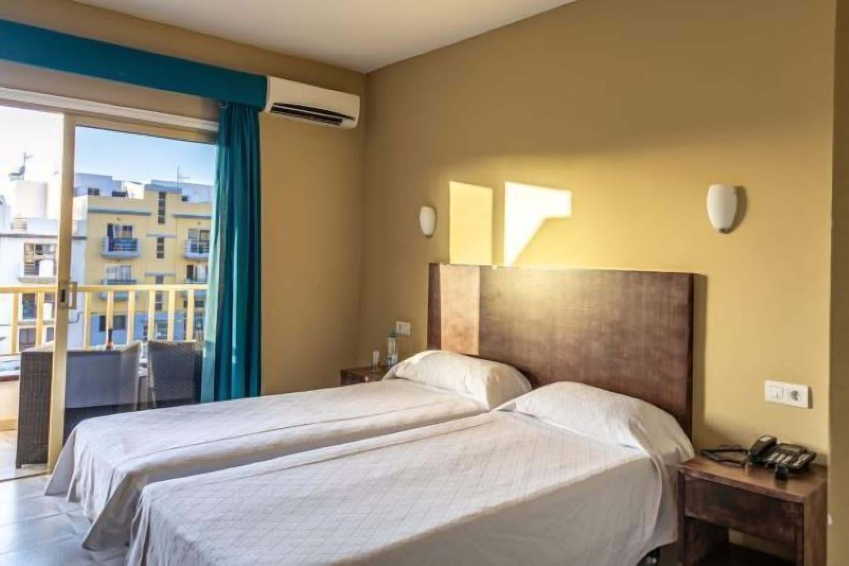 Photo - Hotel Aeropuerto Sur