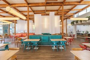 Se sirven desayunos, almuerzos y cenas