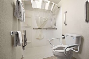 Room, 1 Katil Ratu (Queen), Accessible, Non Smoking (Mobility) | Bilik Mandi | Gabungan pancuran/tab mandi, kelengkapan dandanan diri percuma 