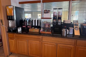 Café da manhã continental grátis todos os dias