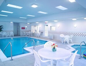 Indoor pool - Country Inn & Suites by Radisson, Newport News South, VA (Newport News)