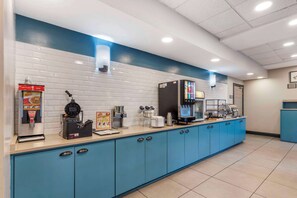 Free daily on-the-go breakfast  - Country Inn & Suites by Radisson, Newport News South, VA (Newport News)