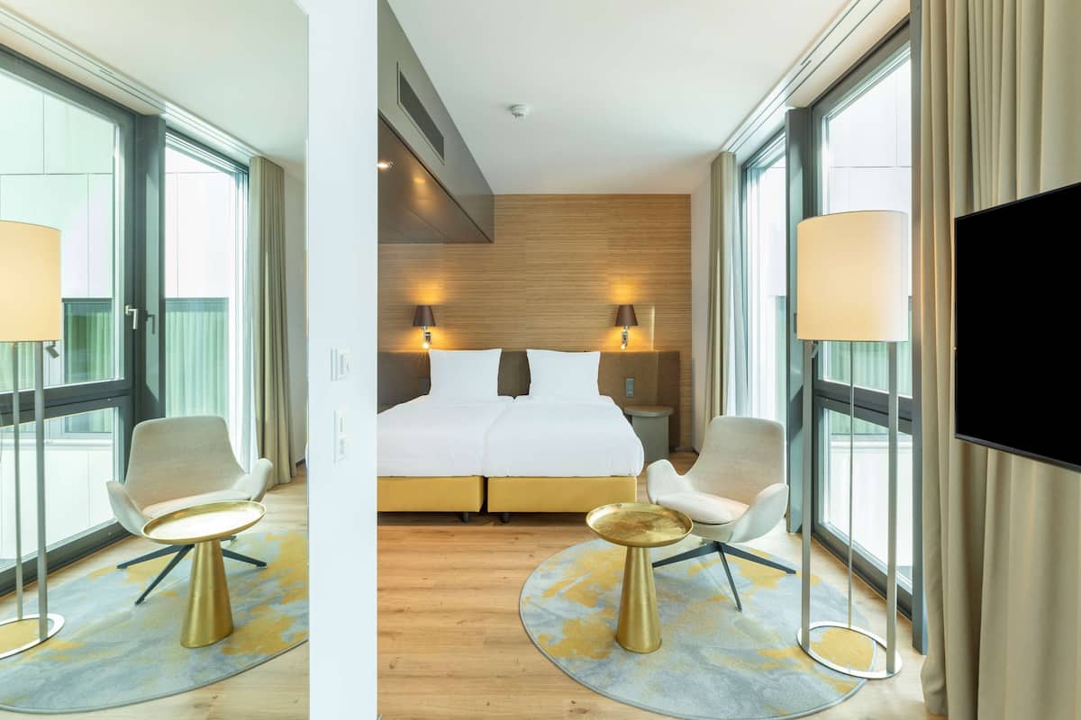 superior room | 1 bedroom, hypo-allergenic bedding, minibar, in-room safe