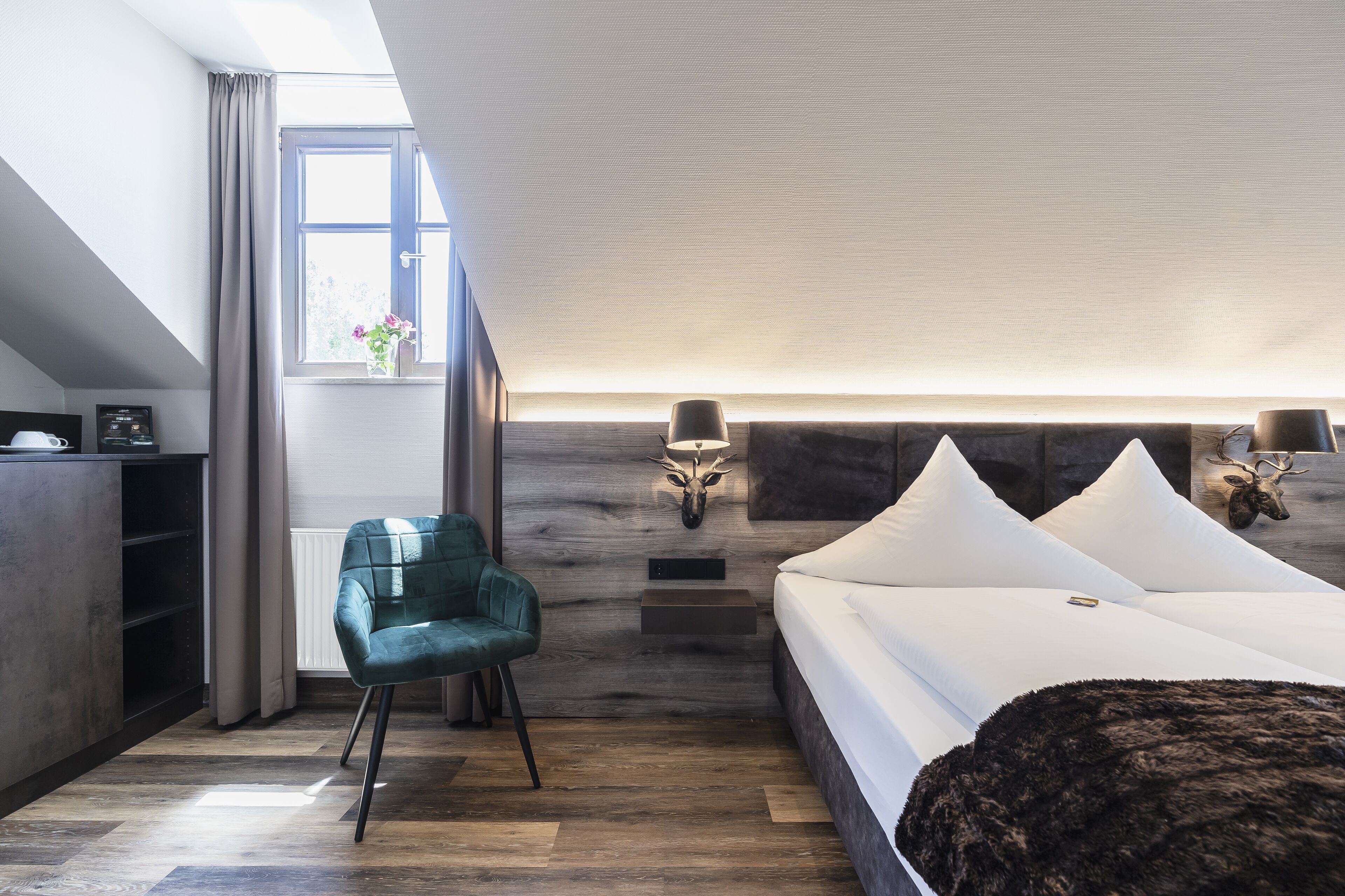 premium double room | 1 bedroom, desk, laptop workspace, soundproofing