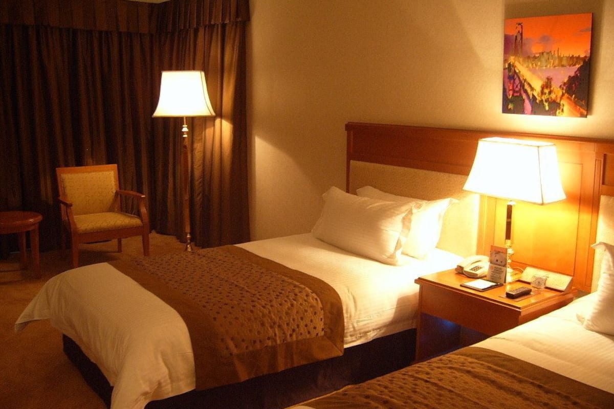 Deluxe Twin Room | Premium bedding, down comforters, Select Comfort beds, minibar