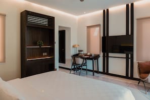 1 chambre, bureau, rideaux occultants, chambres insonorisées