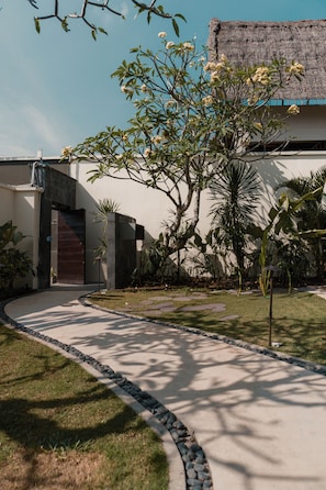 Villa 4 Bed Room Private Pool and Garden | Vue sur le jardin