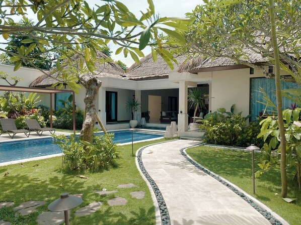 Villa 4 Bed Room Private Pool and Garden | Vue sur le jardin
