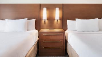1 dormitorio, ropa de cama de alta calidad, escritorio