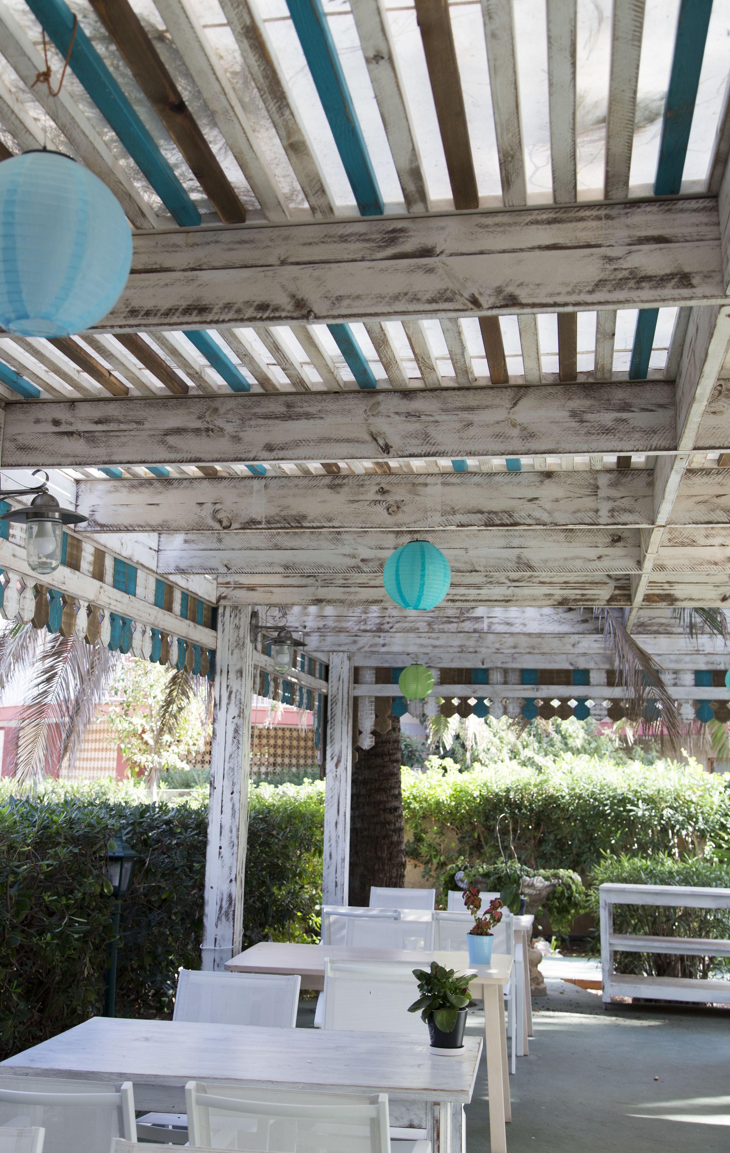 lunch and dinner served, mediterranean cuisine