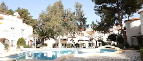 Utomhuspool