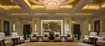 Grand Soluxe International HOT