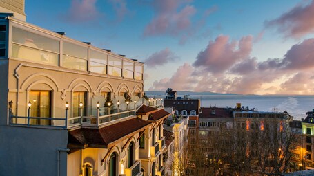 Sultanhan Hotel Special Class - Image 1