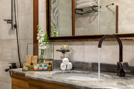 Sultanhan Hotel Special Class - Image 33