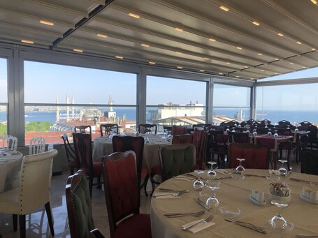 Sultanhan Hotel Special Class - Image 74