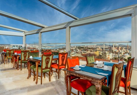 Sultanhan Hotel Special Class - Image 29